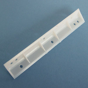 Vertical Corner Brace White 6" X 3/4" X 3/4", box of 500