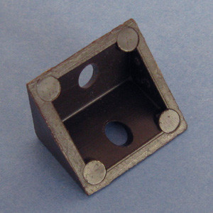 Vertical Corner Brace Brown 1" X 3/4" X 3/4", Pkg of 100