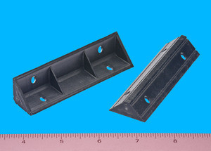 Vertical Corner Brace Black 3-1/2" X 3/4" X 3/4", Pkg of 500
