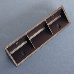 Vertical Corner Brace Brown 3-1/2" X 3/4" X 3/4", Pkg of 100