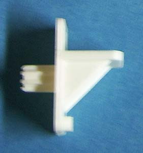 Shelf Support 1/4" - 5/16" fluted peg, White, Bag of 12