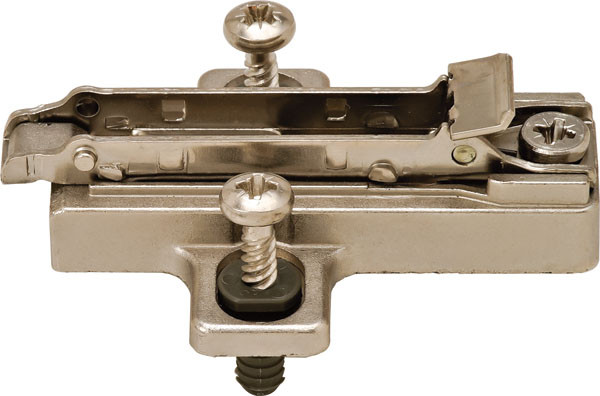 Salice BAR4R69/16 Clip Mounting Plate, steel, nickel-plated, with 5mm expandable dowels, 6mm Mod 8