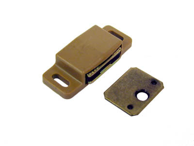 Single Magnetic Catch, Tan Plastic