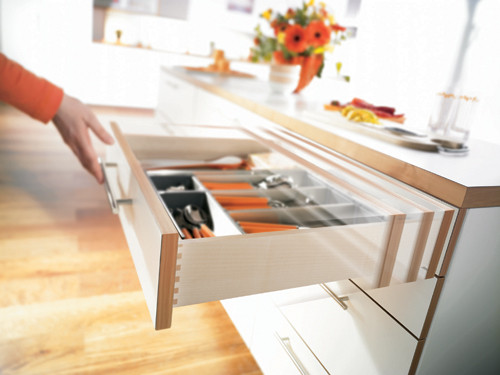 Blum Tandem Side Mount Drawer Slides, Similar To # B562.4570B 18" Drawer