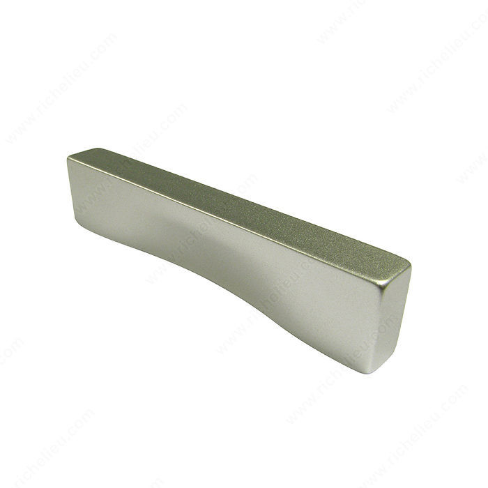 Transitional Metal Pull - 1060, Finish Matte Chrome, Length - Overall Dimensions 84 mm
