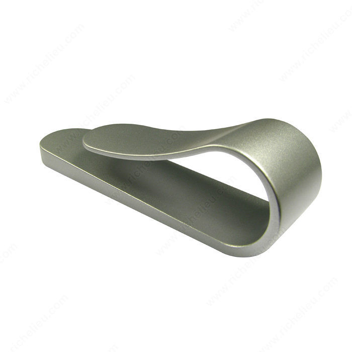 Contemporary Metal Pull - 1112, Finish Matte Chrome