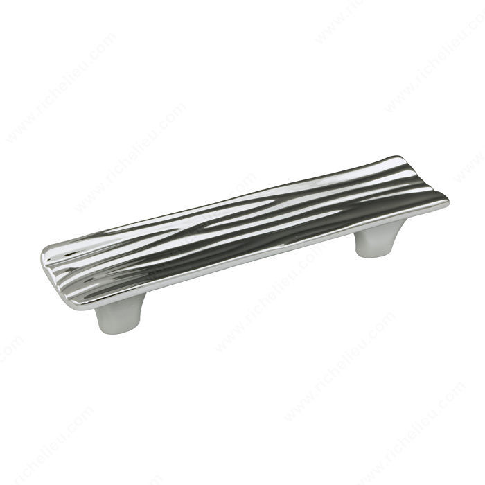 Transitional Metal Pull - 159, Center to Center 96 mm, Finish Chrome, Length - Overall Dimensions 134 mm