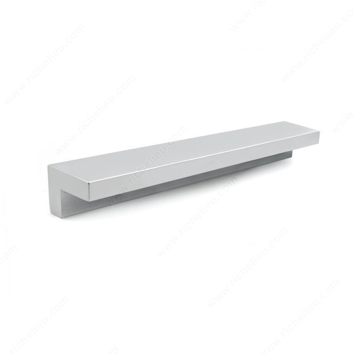 Contemporary Metal Pull - 646, Center to Center 160 mm, Finish Matte Chrome, Length - Overall Dimensions 179 mm