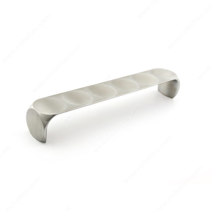 Contemporary Metal Pull - 8442, Center to Center 160 mm, Finish Brushed Nickel
