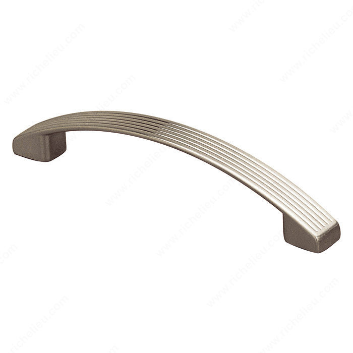 Contemporary Metal Pull - 621, Center to Center 128 mm, Finish Brushed Nickel, Projection - Overall Dimensions 29 mm