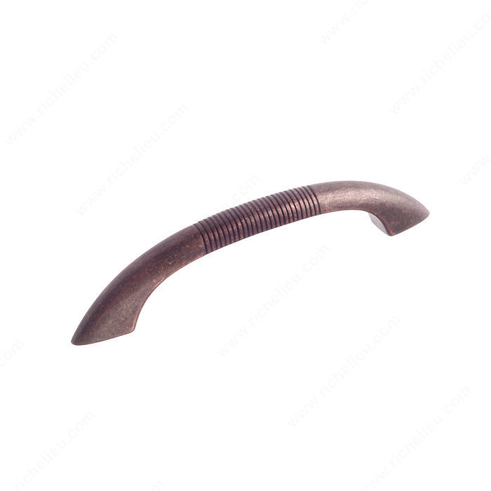 Traditional Metal Pull - 3914, Center to Center 96 mm, Finish Antique Iron