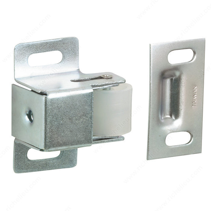 Single Roller Catch, Type Single / Large, Features With UPC Code / With Screws / With Strike, Center to Center 35 mm, Width - Catch 48 mm PRO-PACK 5