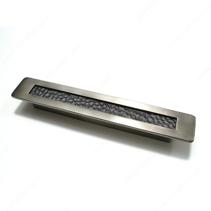 Contemporary Metal Pull - 7013, Center to Center 160 mm, Length - Overall Dimensions 206 mm