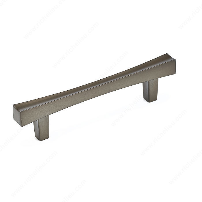 Transitional Metal Pull - 7227, Center to Center 96 mm, Finish Honey Bronze, Length - Overall Dimensions 136 mm