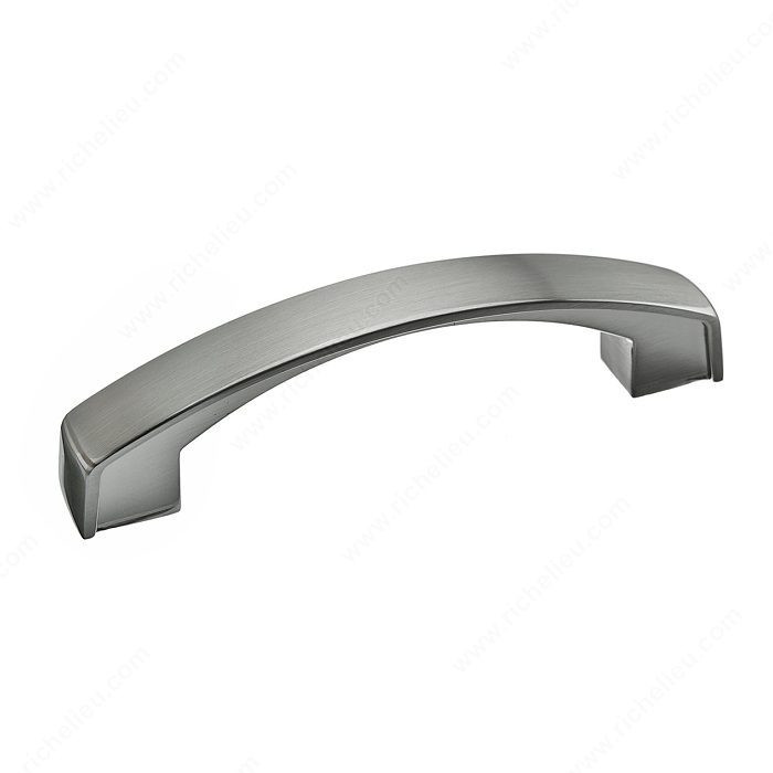 Transitional Metal Pull - 8252, Center to Center 192 mm, Finish Brushed Nickel, Length - Overall Dimensions 201 mm