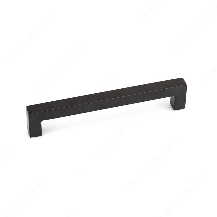 Traditional Forged Iron Pull - 9466, Center to Center 192 mm, Length - Overall Dimensions 208 mm