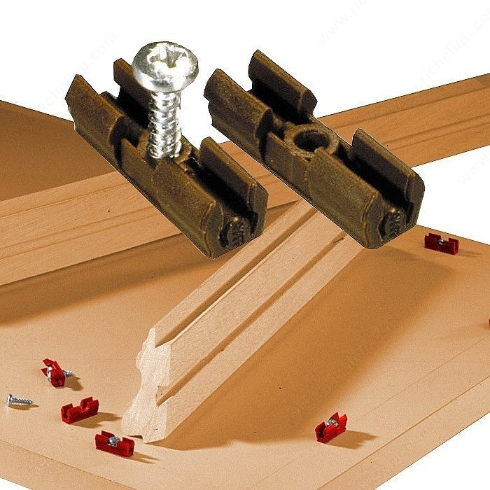 sKLICK Screw-on Fastener, Clip connector for fast installation,
